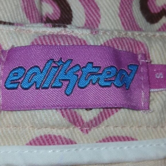 Edikted Pink Heart Print y2k High Waist Straight Leg Jeans - Picture 6 of 7